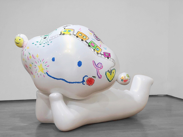 Some where, 180×129×87cm, 합성수지, 우레탄 채색, 오일파스텔, 2020