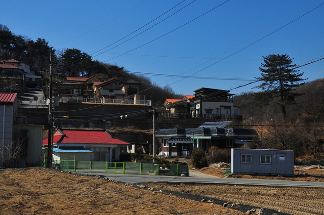 가중1리 마을의 모습. 전원주택단지와 원주민 주택이 한데 모여 소통이 원활하다.(사진=신우식 기자)