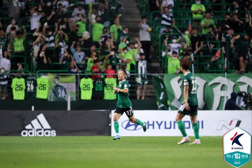 시즌 첫 골로 제주를 무너뜨린 전북 문선민.