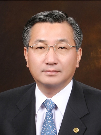 김윤배 청주대 총장.