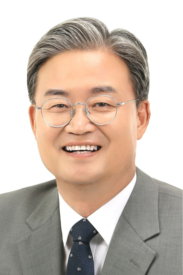 이연희 더불어민주당 민주연구원장.
