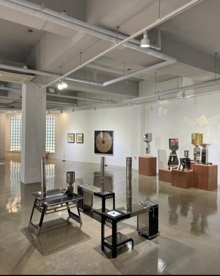 박정식 대표가 소장하고 있는 캠핑난로 전시