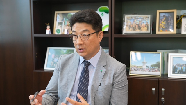 최승인 초록우산 어린이재단 청주사회복지관장