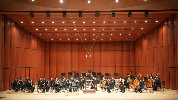 청주시립교향악단(지휘 김경희)