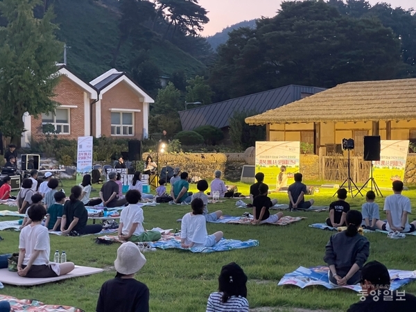 ▲지난해 구석구석 문화배달 보은군 힐링요가를 통한 마음의 치유