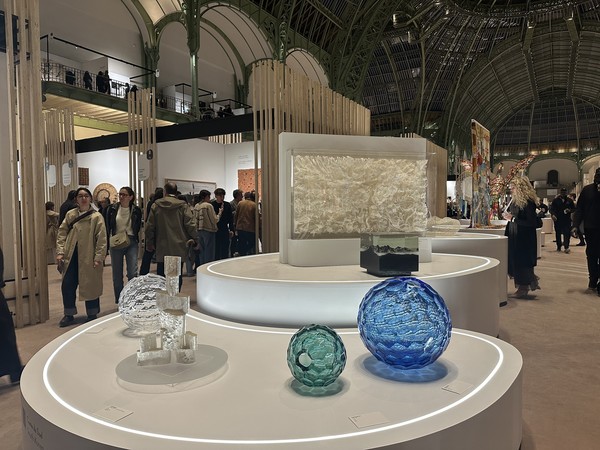 ▲지난달 21~25일 프랑스 파리에서 열린 ‘2025 헤벨라시옹’ 한국 홍보관인 국제전시관에 관람객들이 몰리고 있다.