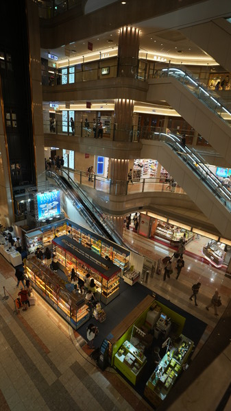 일본 하네다공항 내 위치한 복합쇼핑몰/ 사진 손상훈 기자