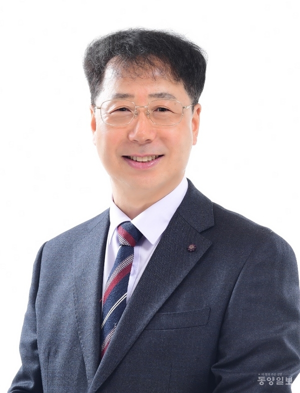 이희영 충주 미덕중 교장