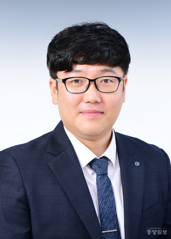 정유청 충주 중산고 교사