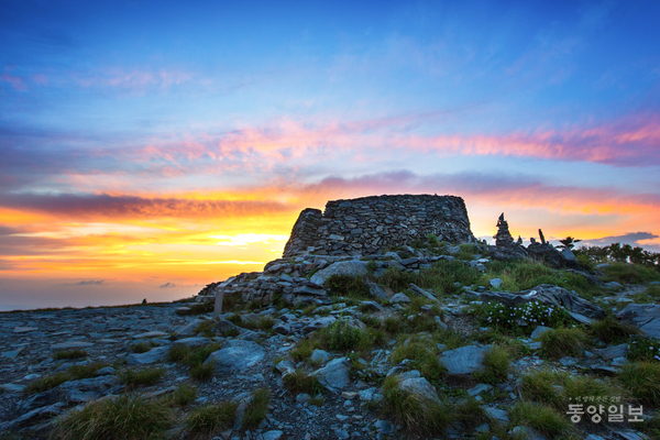 ▲김미숙 작 '태백산_천제단'