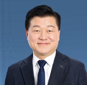 대포폰 의혹 커지는 '신용한' 충북지사 후보...충북 민주당 지방선거 흔... - 뉴스 썸네일 이미지