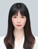 한국의 생태이야기/장미화단 아래에서 만난 지렁이와 토양생태계의 비... - 뉴스 썸네일 이미지