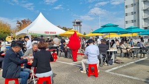 5.4m 타워서 한우 케밥···홍성 바비큐축제 미리 맛봤다 - 뉴스 썸네일 이미지